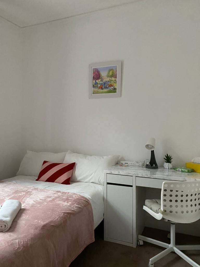 Comfy Private Rooms In Camden Town, Central Londra Exterior foto