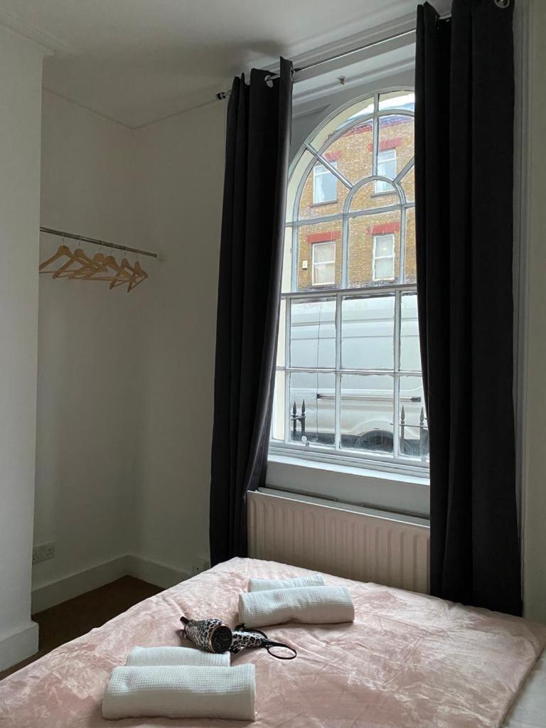 Comfy Private Rooms In Camden Town, Central Londra Exterior foto
